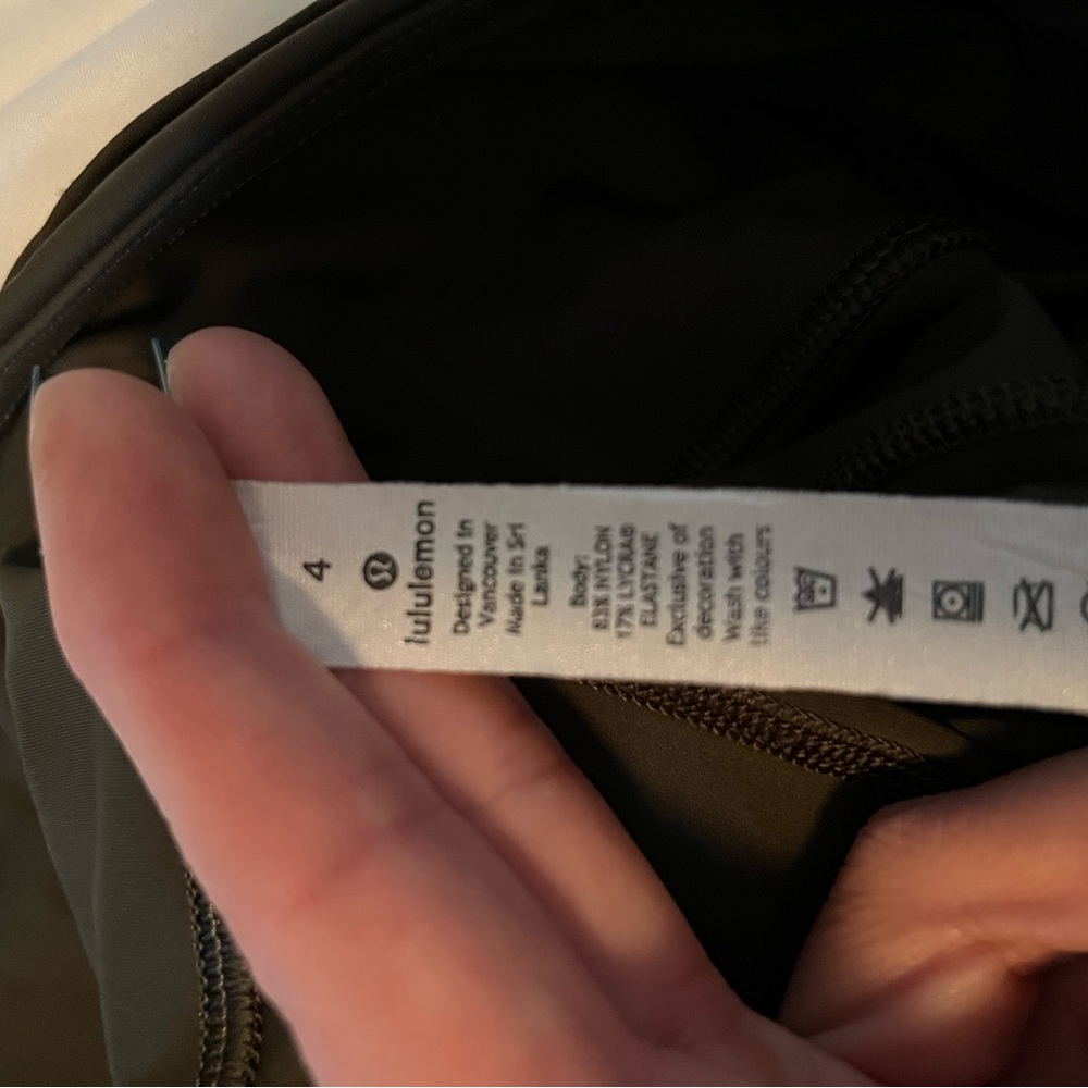 Lululemon Capri length army green leggings